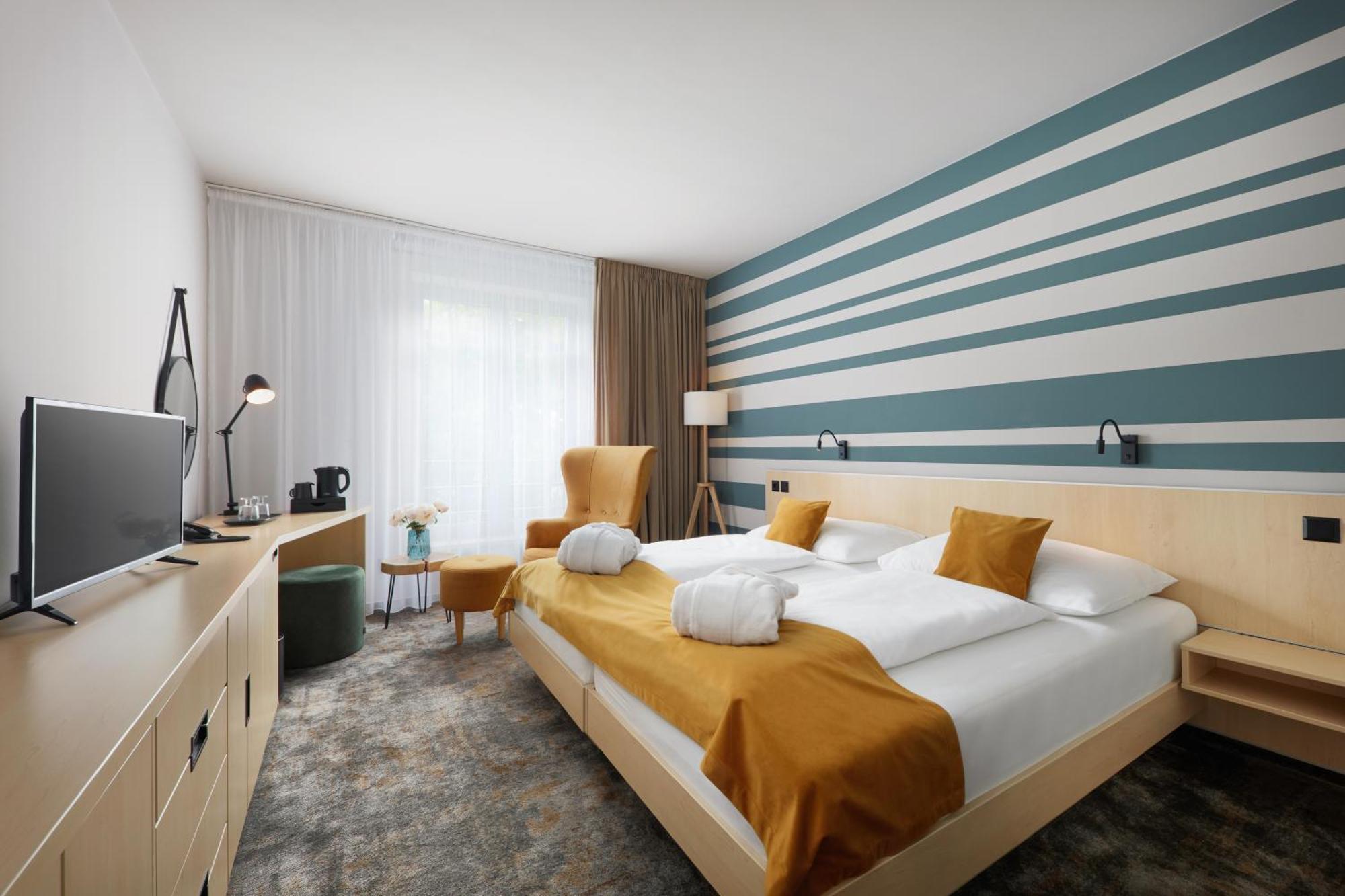 Spa Hotel Felicitas ปอดเยบราดิ ภายนอก รูปภาพ