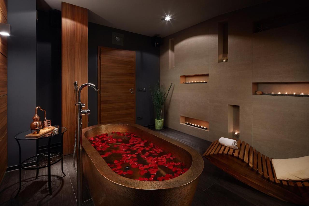Spa Hotel Felicitas ปอดเยบราดิ ภายนอก รูปภาพ